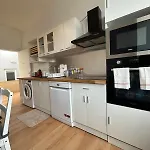 Romantique De Luxe A Chambre, Salon Sdb Privee 2e Etage Gæstehus Liège