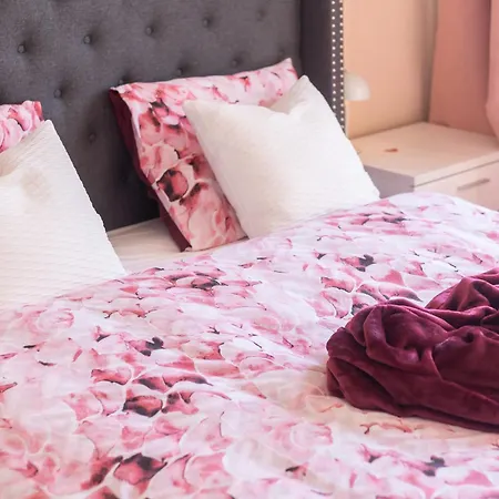 Romantique De Luxe à Chambre, Salon Sdb Privée 2e étage Affittacamere Liegi